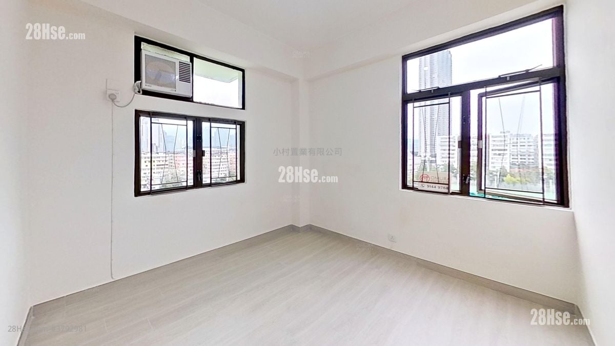 master room: Fook Chi Building Rental 3 Bedrooms , 1 Bathroom 513 ft²