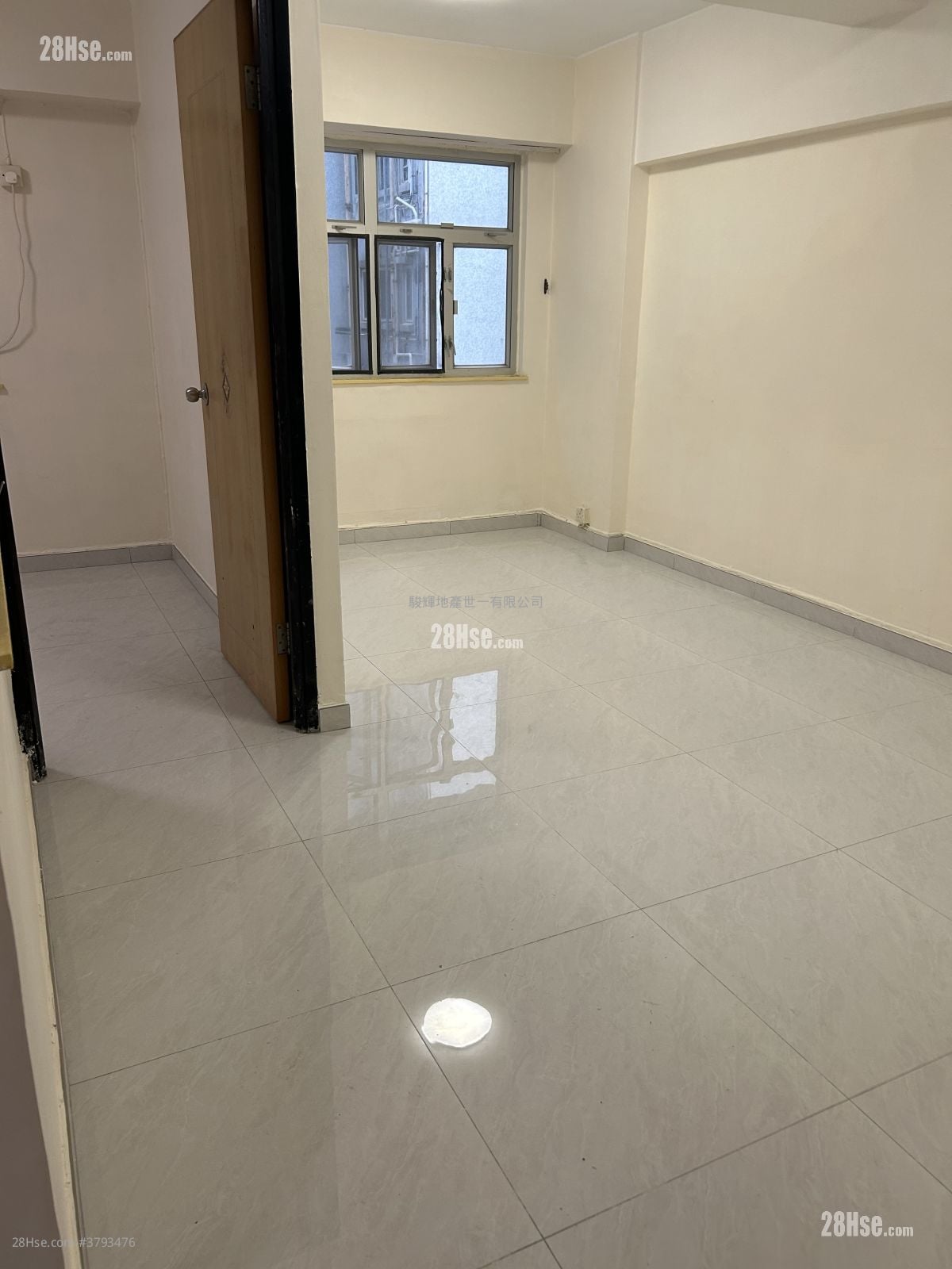 King's Mansion Rental 2 Bedrooms , 1 Bathroom 438 ft²