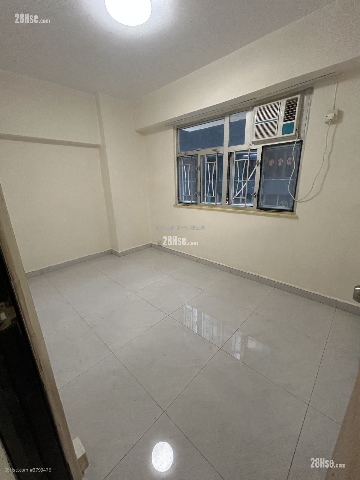 King's Mansion Rental 2 Bedrooms , 1 Bathroom 438 ft²