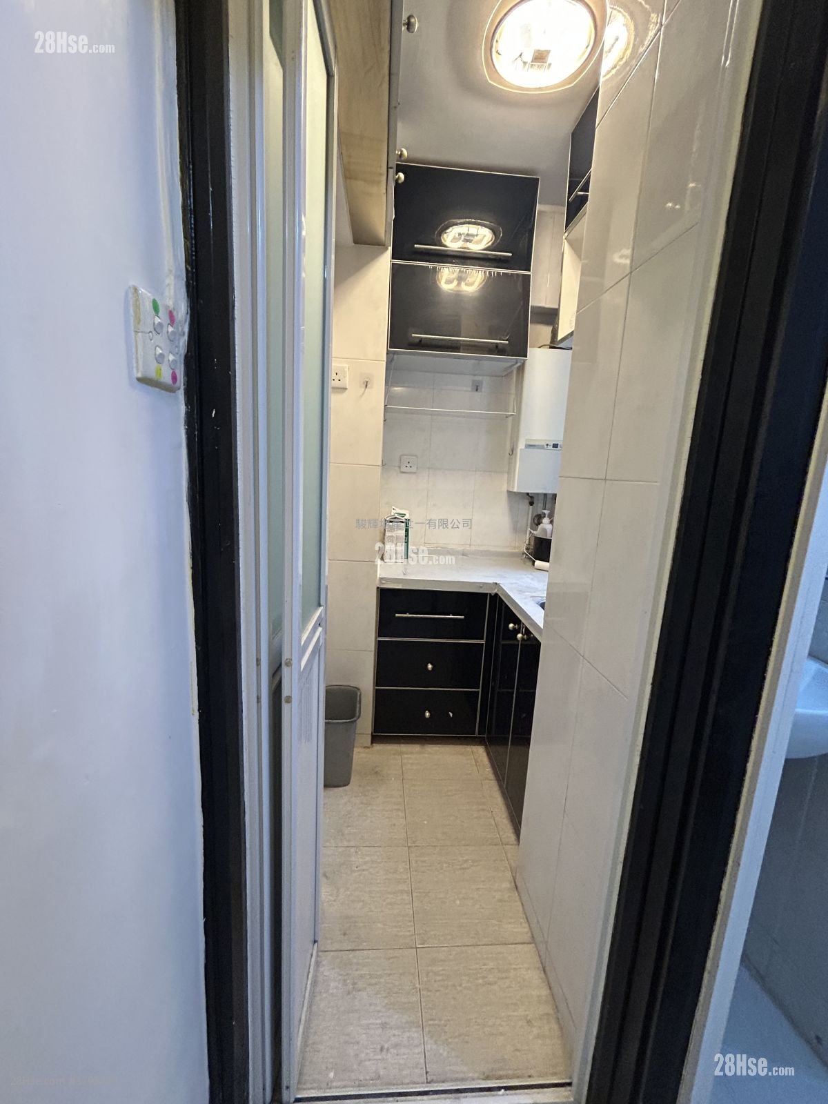 King's Mansion Rental 2 Bedrooms , 1 Bathroom 438 ft²