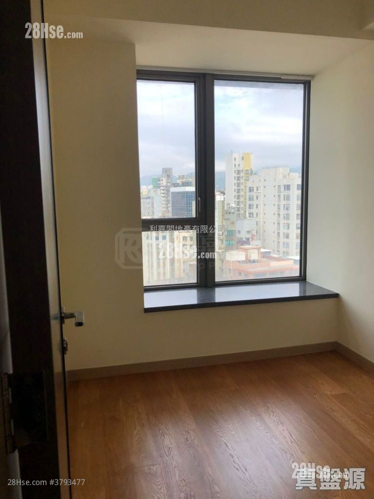 The Austin 售盘 3 房 , 2 浴室 899 平方尺