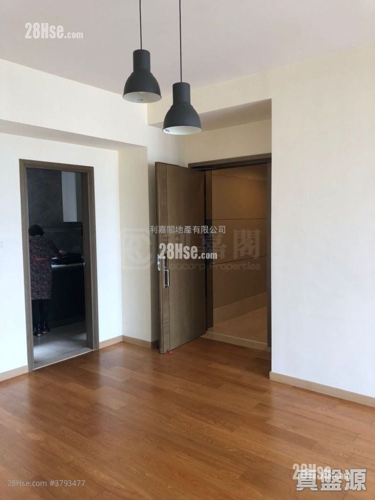 The Austin 售盘 3 房 , 2 浴室 899 平方尺