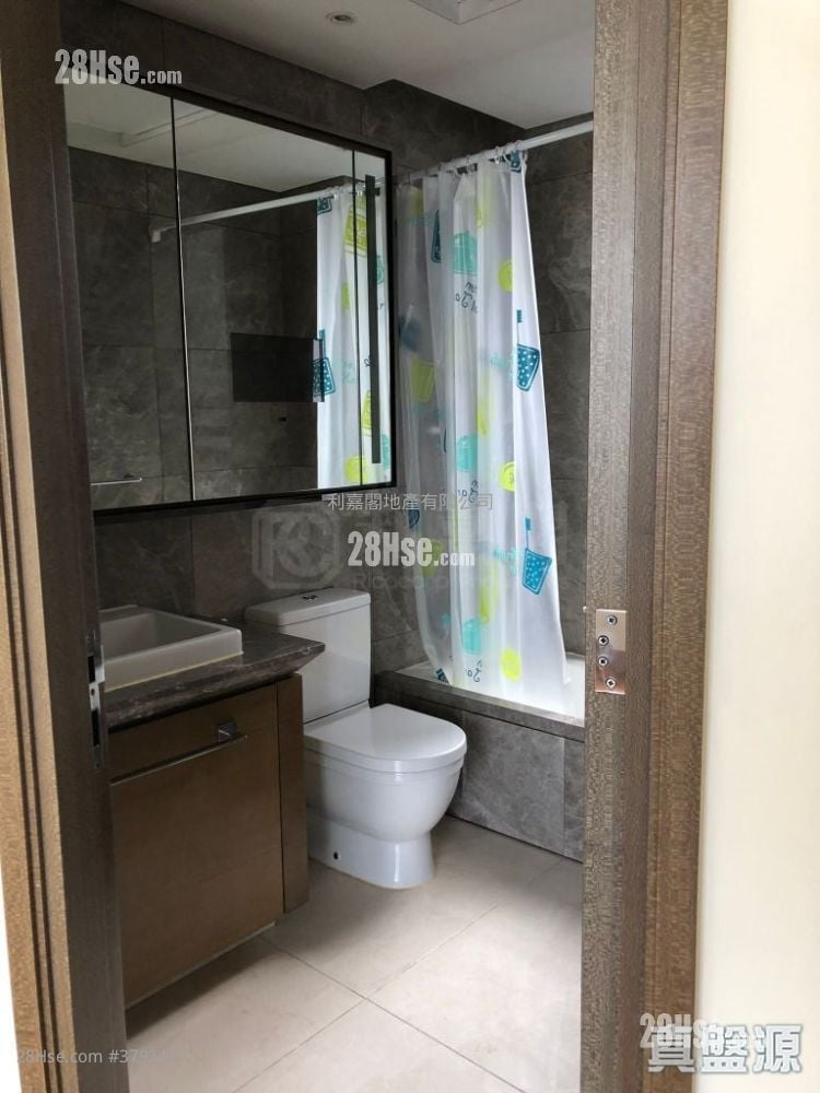 The Austin 售盘 3 房 , 2 浴室 899 平方尺