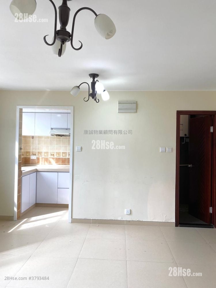 康华苑 租盘 2 房 , 1 浴室 380 平方尺