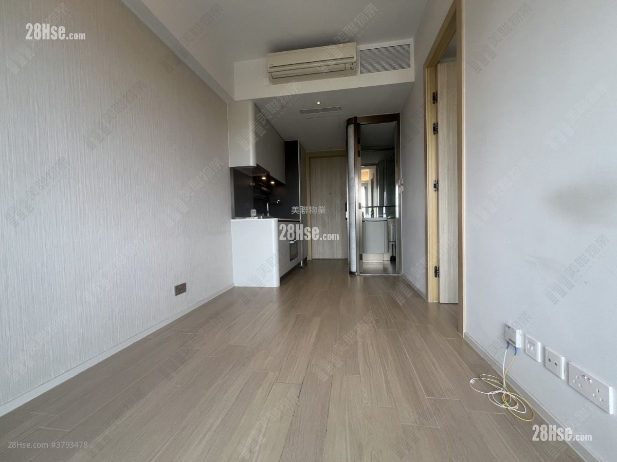 living room: One Innovale Rental 1 Bedroom , 1 Bathroom 317 ft²