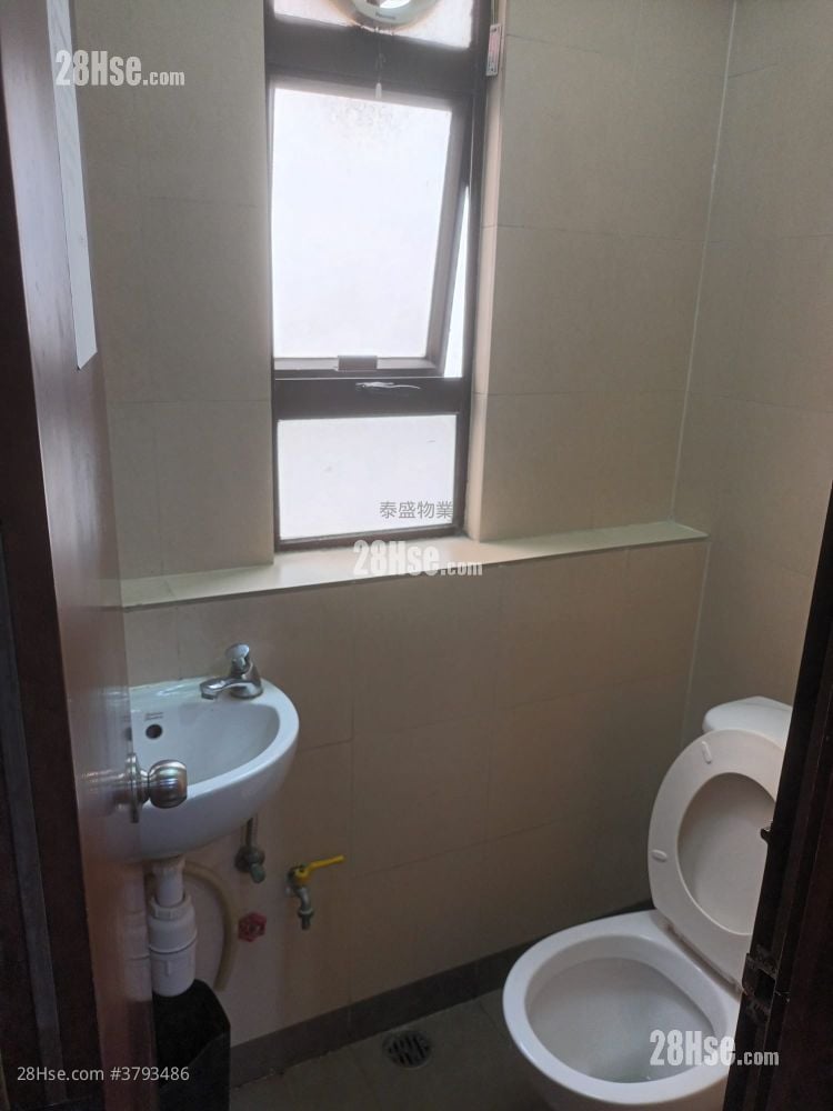 Wah Hen Commercial Centre Rental Studio