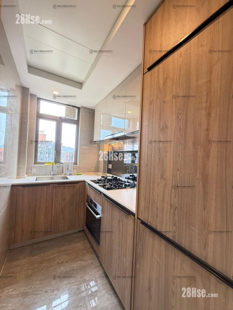 Centra Horizon Rental 2 Bedrooms , 2 Bathrooms 585 ft²