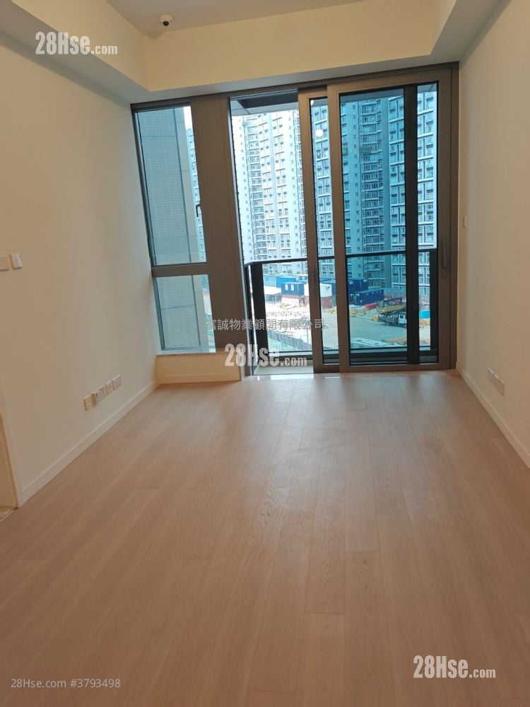 Koko Hills Sell 1 Bedroom , 1 Bathroom 334 ft²