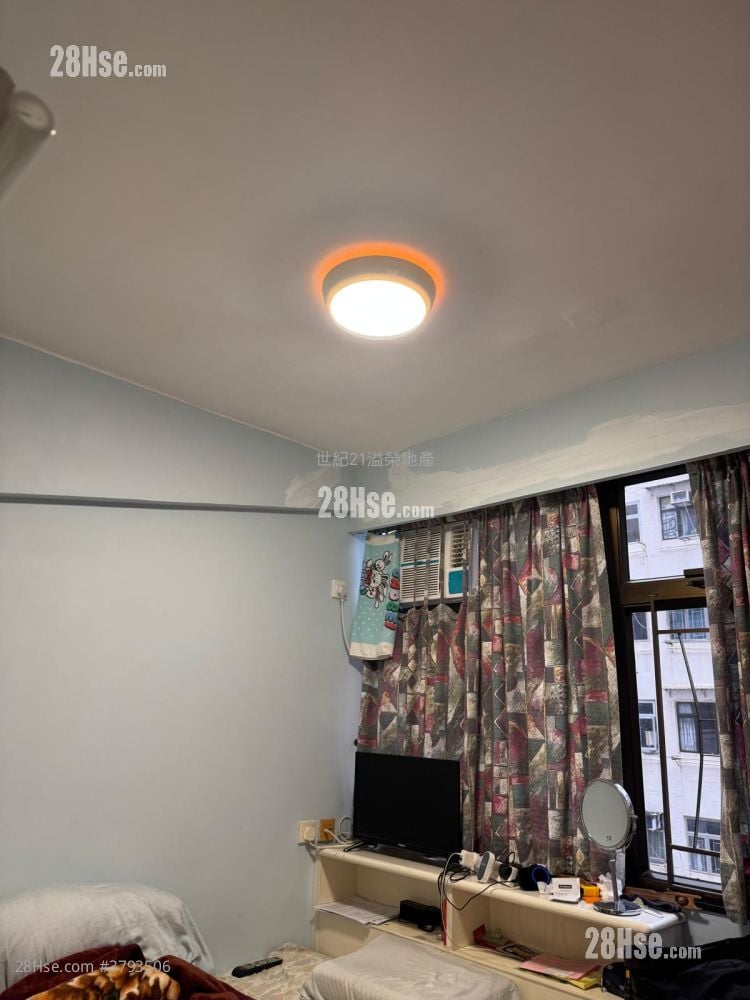 乐群大厦 售盘 2 房 , 1 浴室 636 平方尺