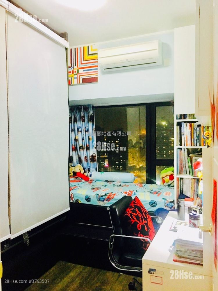 凯旋门 售盘 3 房 , 2 浴室 867 平方尺