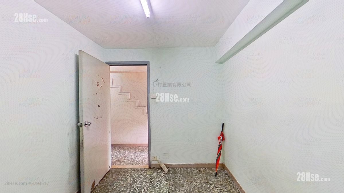 bedroom 3: Ma Tin Tsuen Sell 3 Bedrooms , 2 Bathrooms 612 ft²