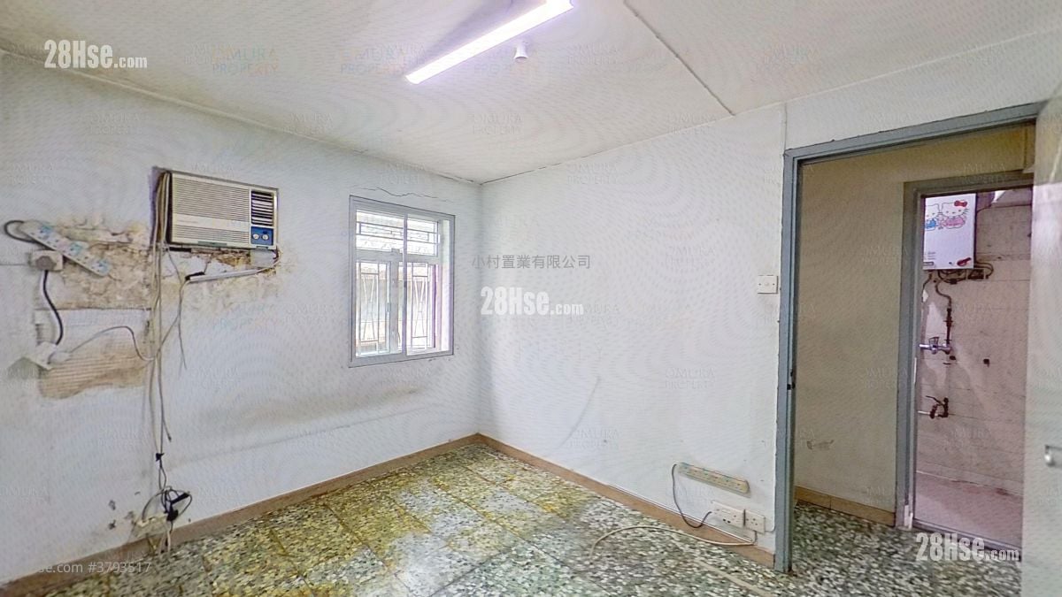 master room: Ma Tin Tsuen Sell 3 Bedrooms , 2 Bathrooms 612 ft²