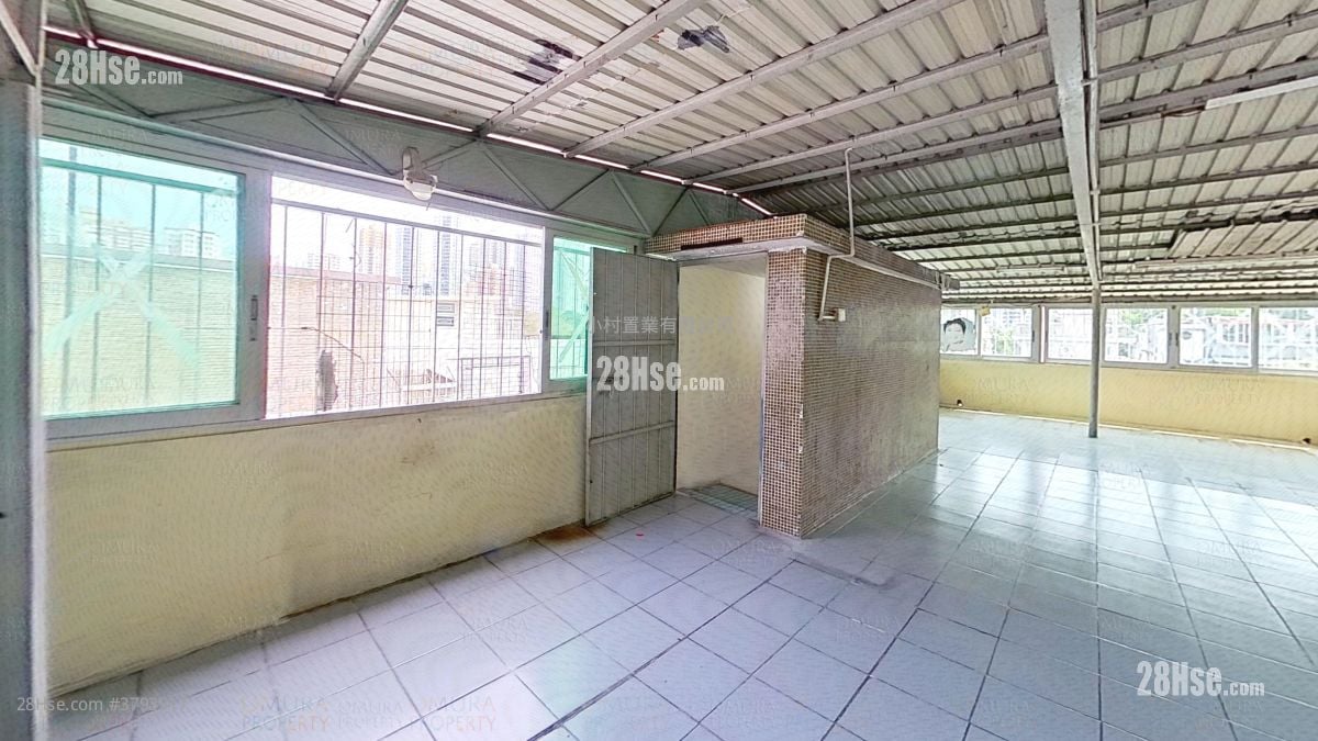 rooftoop: Ma Tin Tsuen Sell 3 Bedrooms , 2 Bathrooms 612 ft²