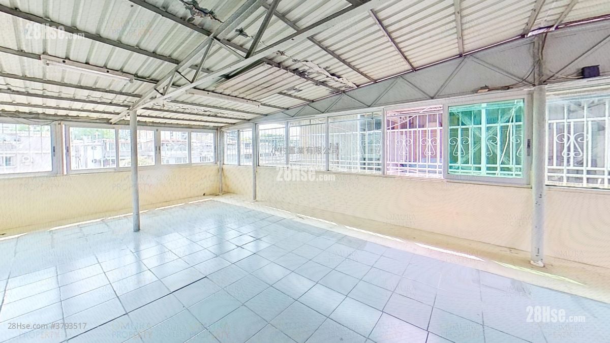 rooftoop: Ma Tin Tsuen Sell 3 Bedrooms , 2 Bathrooms 612 ft²