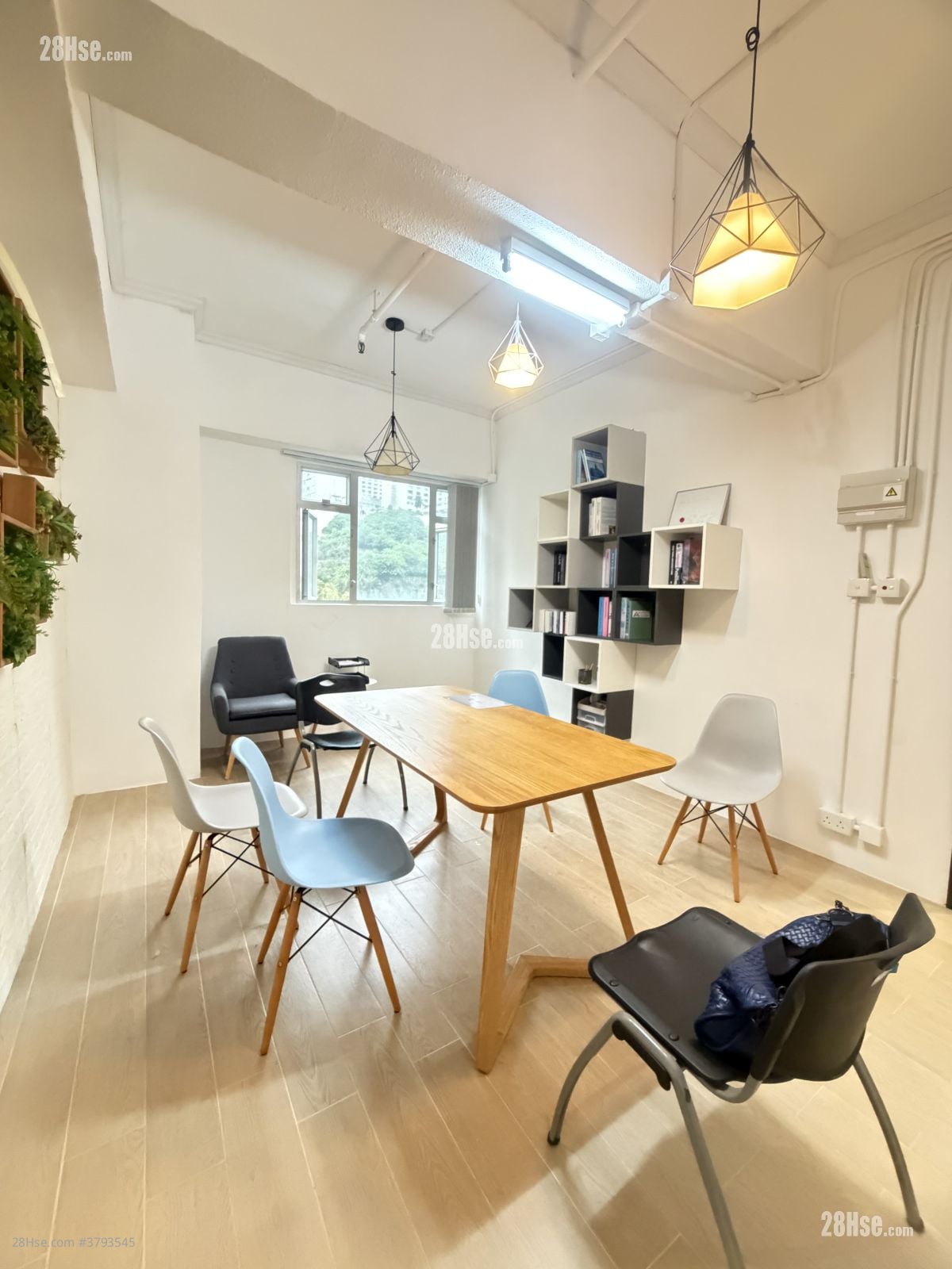 Man Foong Industrial Building Rental 3 Bedrooms 255 ft²