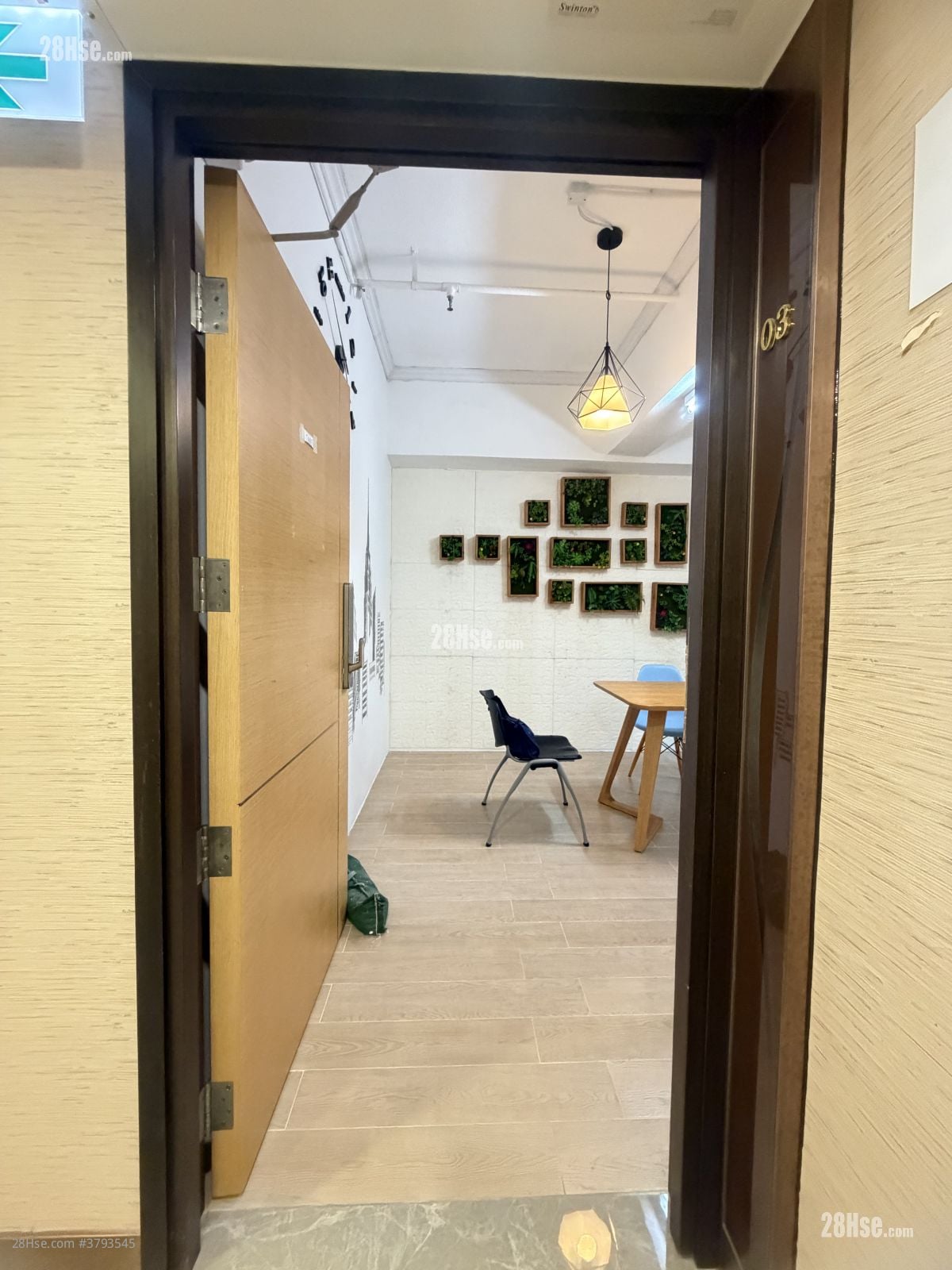 Man Foong Industrial Building Rental 3 Bedrooms 255 ft²