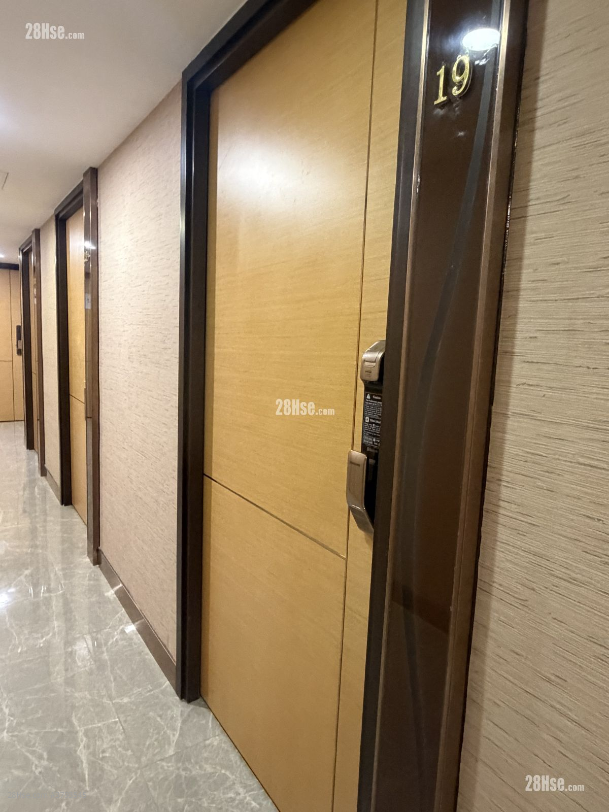 Man Foong Industrial Building Rental 3 Bedrooms 255 ft²