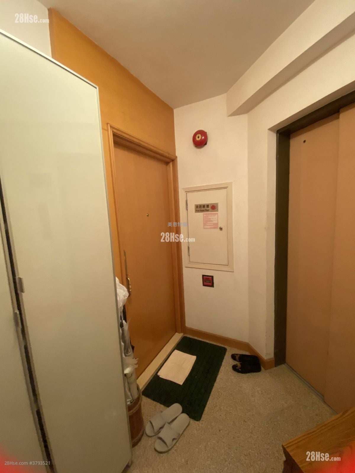 Regal Court Sell 3 Bedrooms , 3 Bathrooms 860 ft²