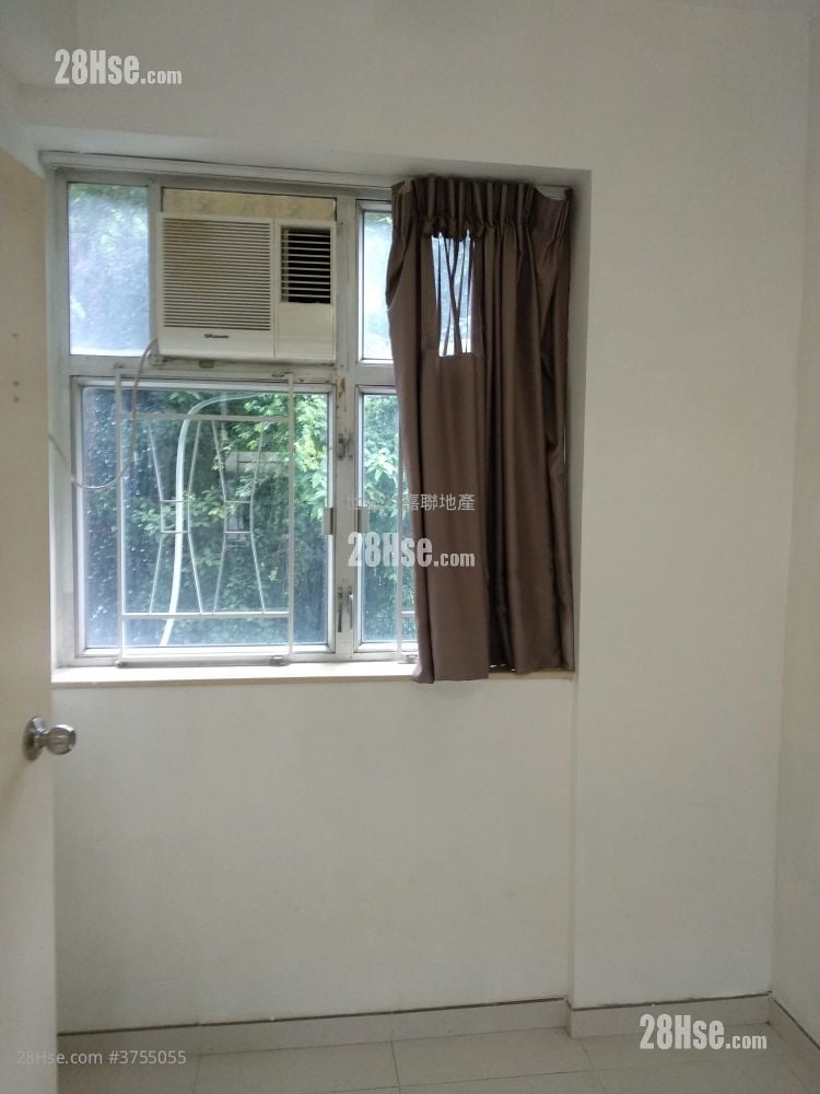 Sunny Court Sell 2 Bedrooms , 1 Bathroom 340 ft²