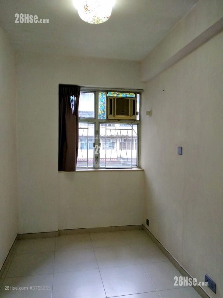 Sunny Court Sell 2 Bedrooms , 1 Bathroom 340 ft²