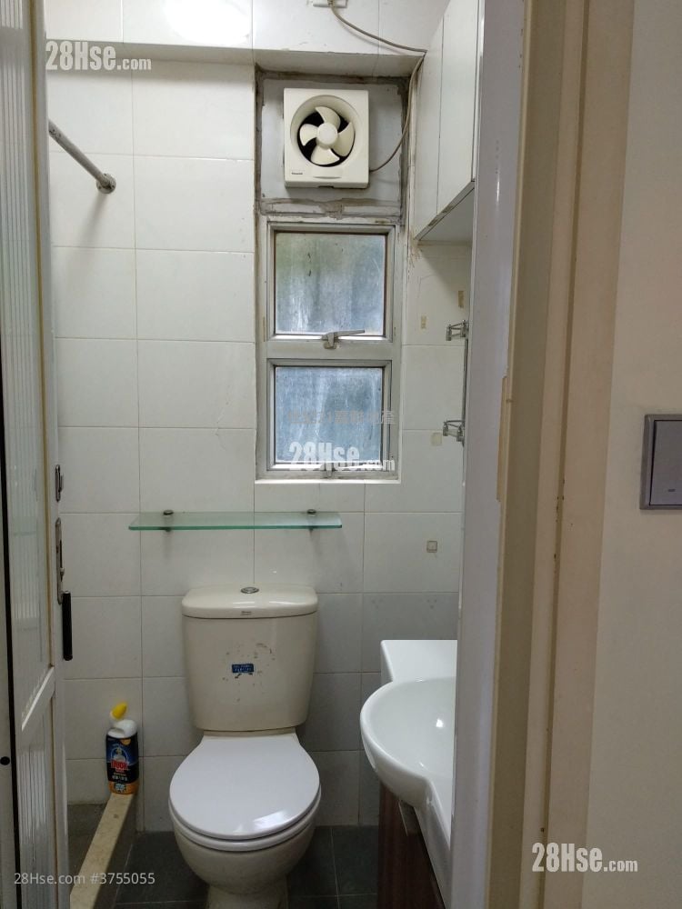 Sunny Court Sell 2 Bedrooms , 1 Bathroom 340 ft²