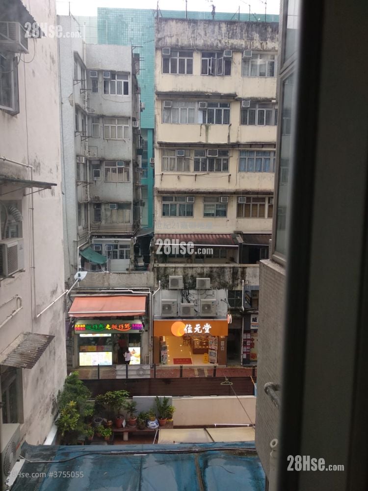 Sunny Court Sell 2 Bedrooms , 1 Bathroom 340 ft²