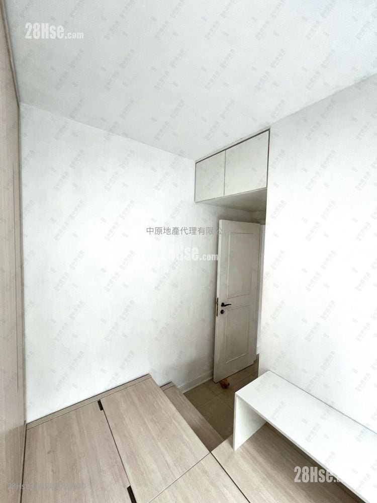 Banyan Garden Rental 512 ft²