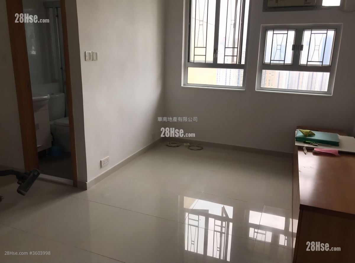 嘉田苑 租盘 2 房 , 1 浴室 469 平方尺