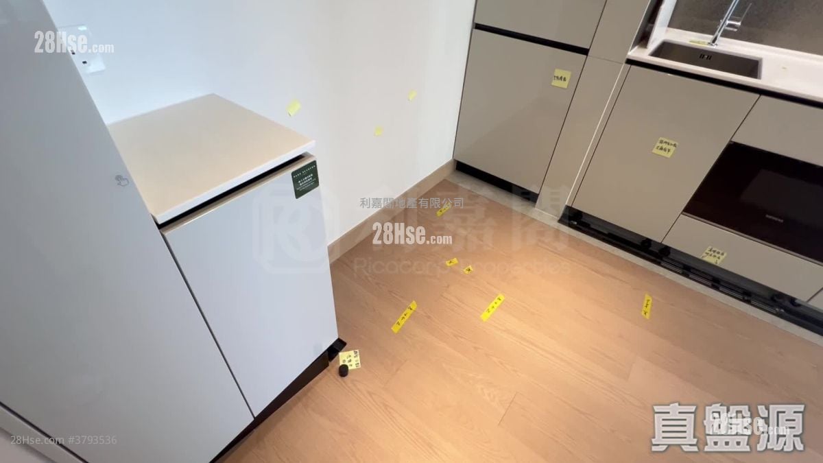 Park Seasons Sell 1 Bedroom , 1 Bathroom 327 ft²