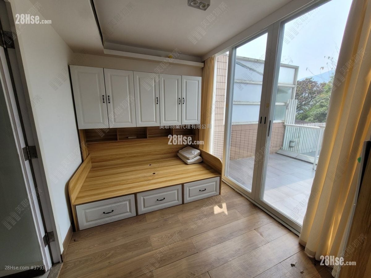 Jc Castle Sell 3 Bedrooms 930 ft²