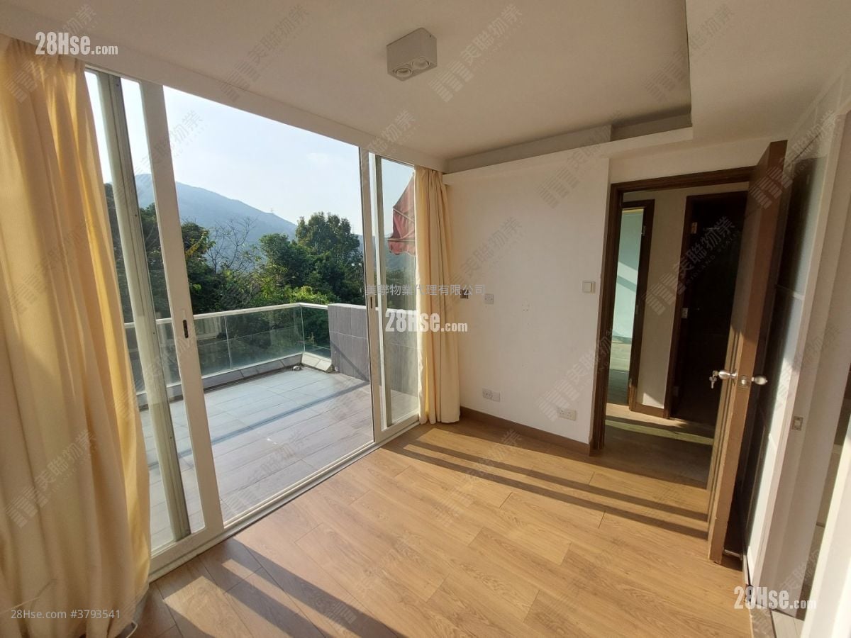 Jc Castle Sell 3 Bedrooms 930 ft²