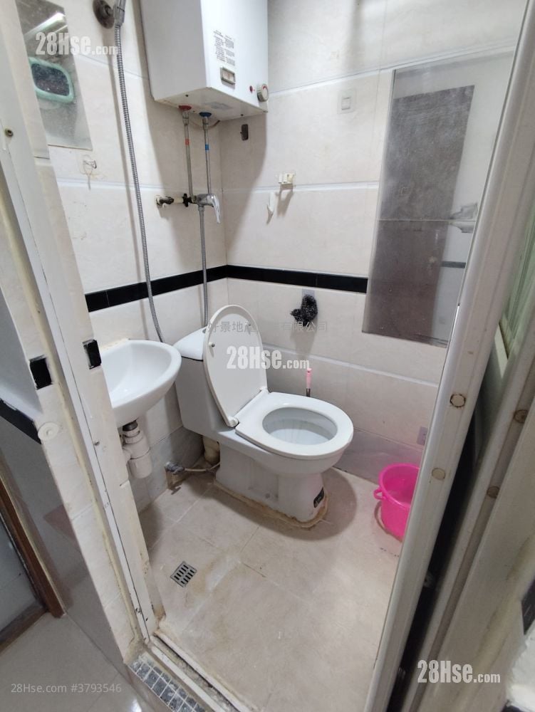 Kwong Yick Building Rental Studio , 1 Bathroom 110 ft²