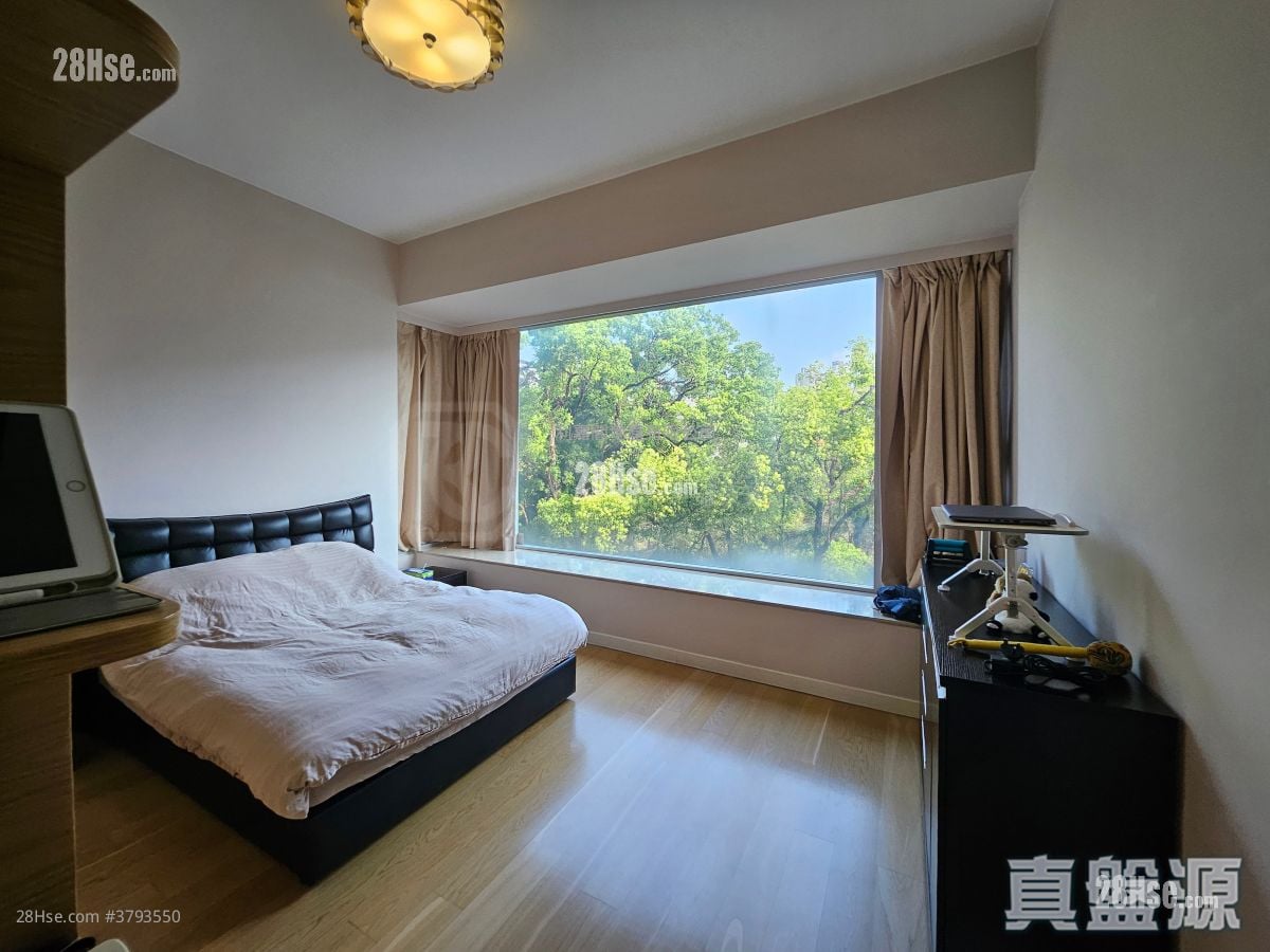 Paxton Sell 4 Bedrooms 1,664 ft²