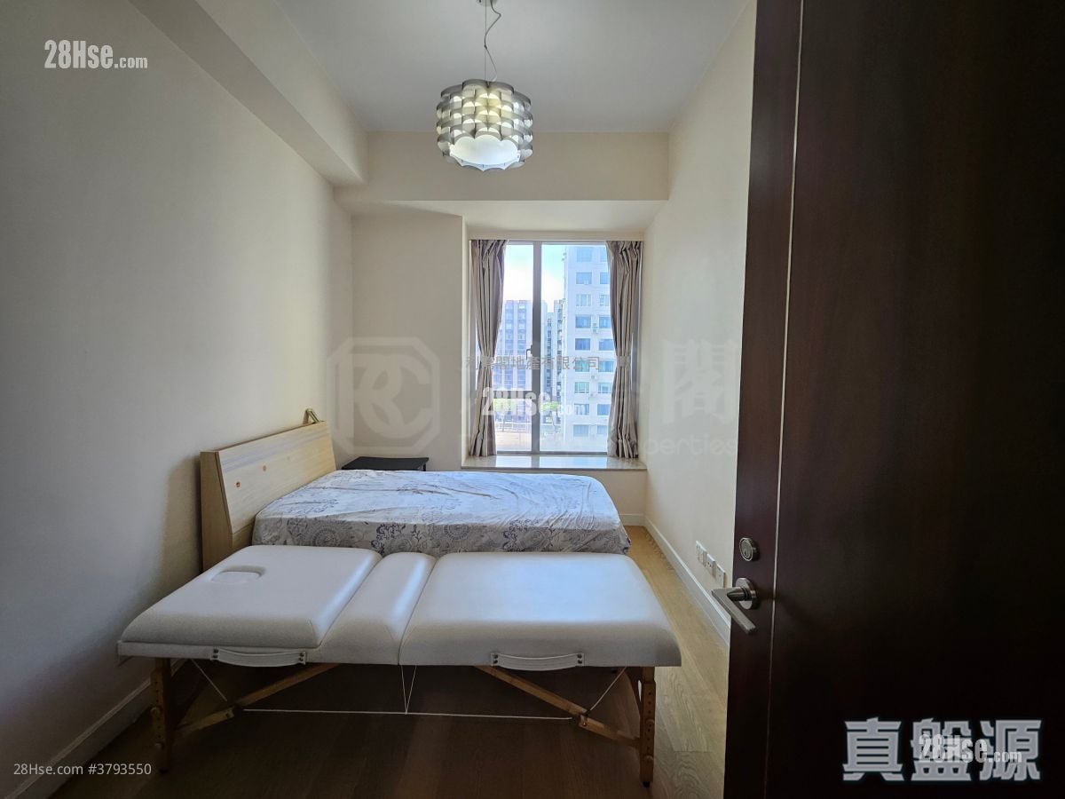 Paxton Sell 4 Bedrooms 1,664 ft²