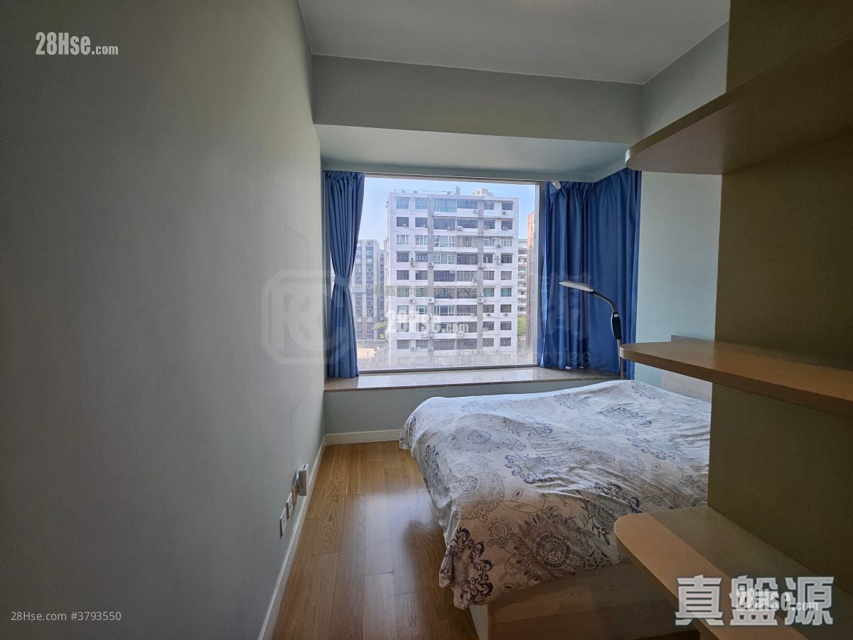 Paxton Sell 4 Bedrooms 1,664 ft²