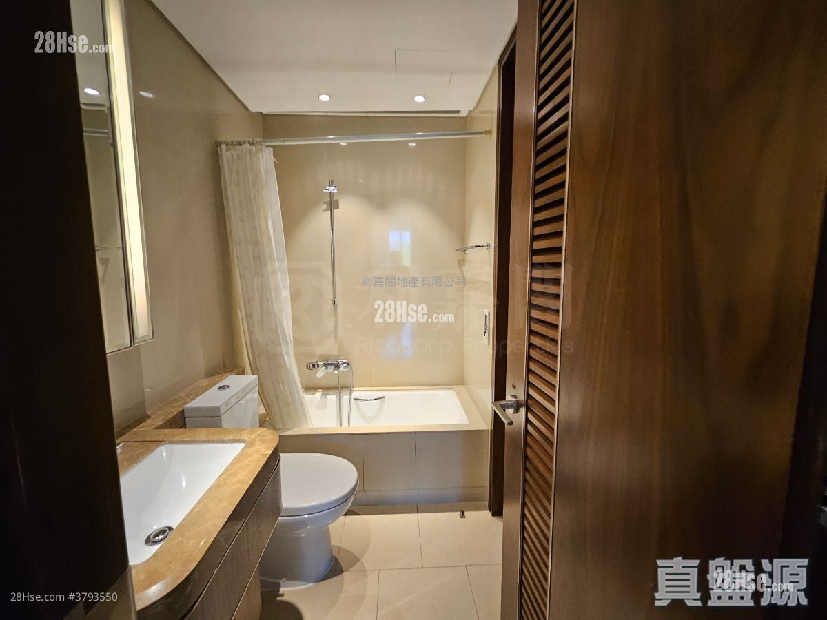 Paxton Sell 4 Bedrooms 1,664 ft²