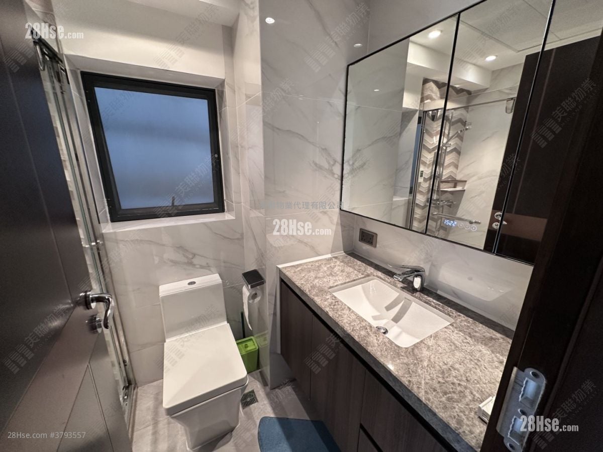 Providence Peak Sell 4 Bedrooms , 3 Bathrooms 1,468 ft²