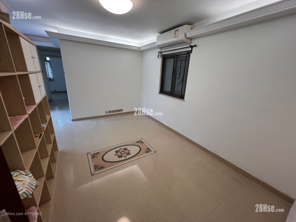 德福花园 租盘 2 房 , 1 浴室 556 平方尺