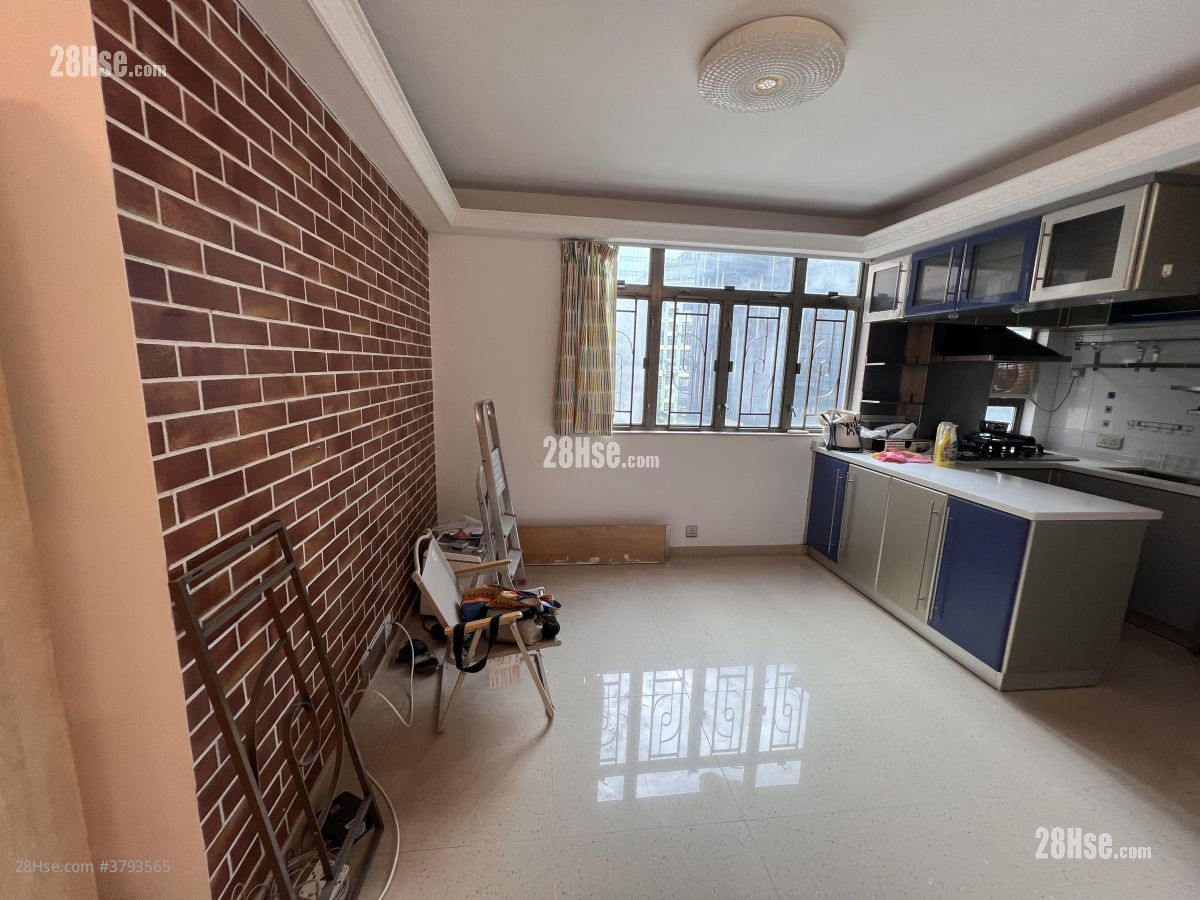 德福花园 租盘 2 房 , 1 浴室 556 平方尺