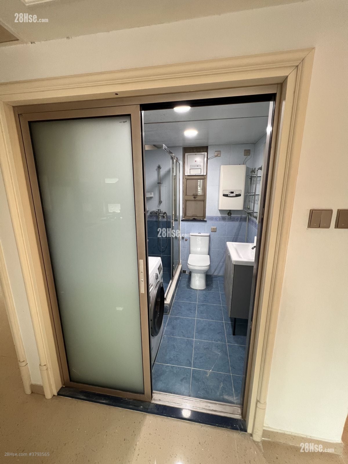 德福花园 租盘 2 房 , 1 浴室 556 平方尺