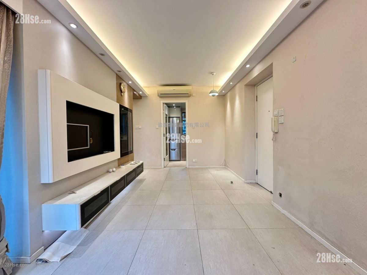 尚翘峰 售盘 3 房 , 2 浴室 604 平方尺