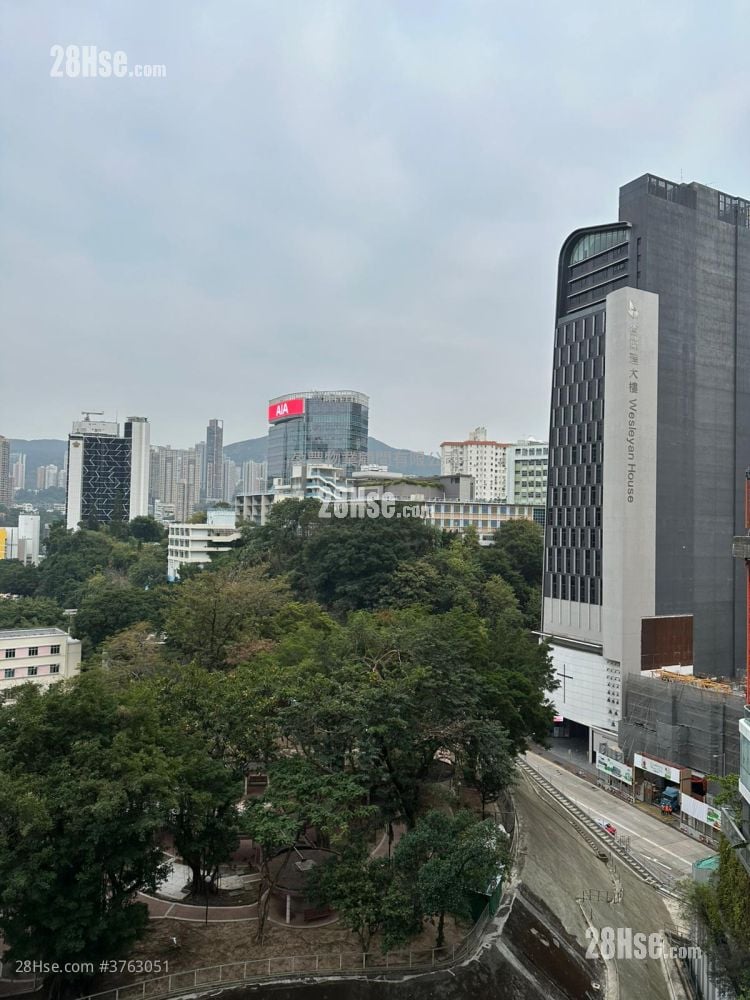 尚翘峰 售盘 3 房 , 2 浴室 604 平方尺