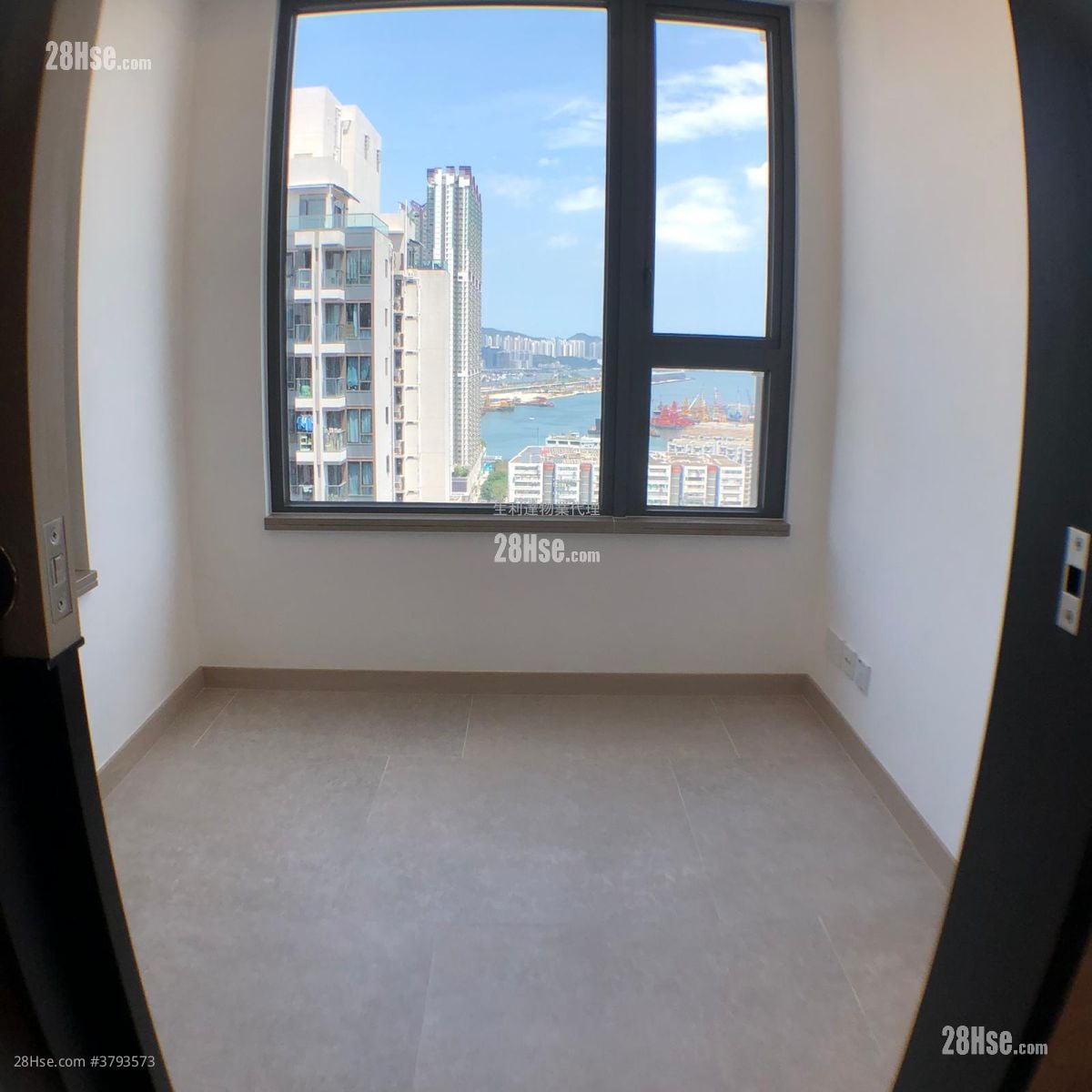 Downtown 38 Sell 1 Bedroom , 1 Bathroom 309 ft²