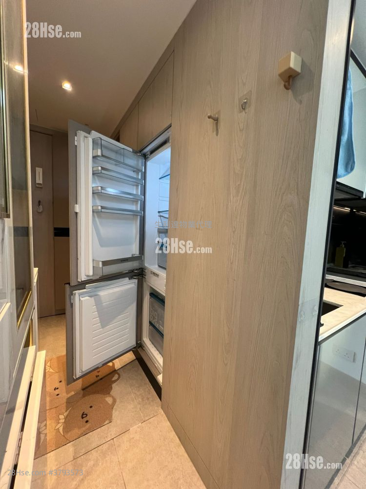 Downtown 38 Sell 1 Bedroom , 1 Bathroom 309 ft²