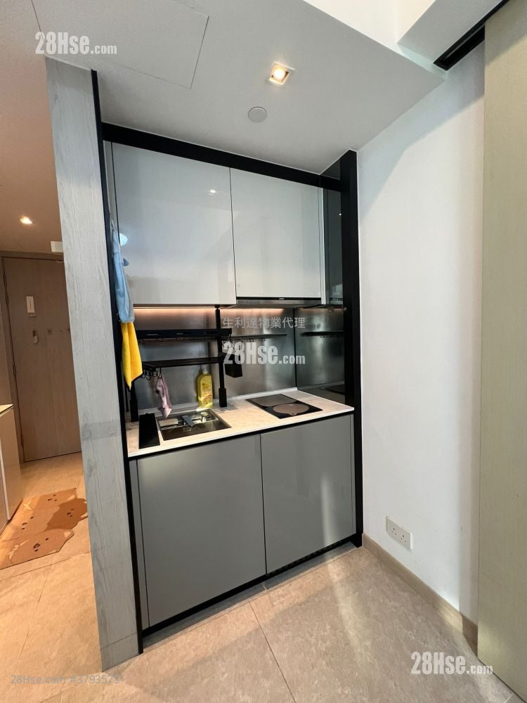 Downtown 38 Sell 1 Bedroom , 1 Bathroom 309 ft²