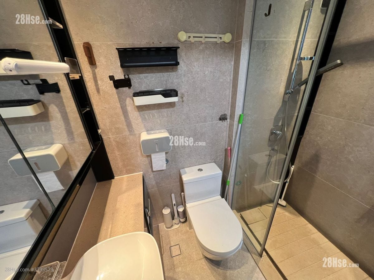 Downtown 38 Sell 1 Bedroom , 1 Bathroom 309 ft²