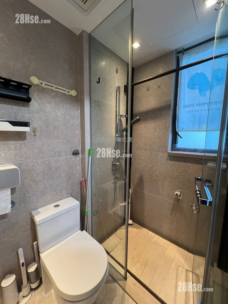 Downtown 38 Sell 1 Bedroom , 1 Bathroom 309 ft²