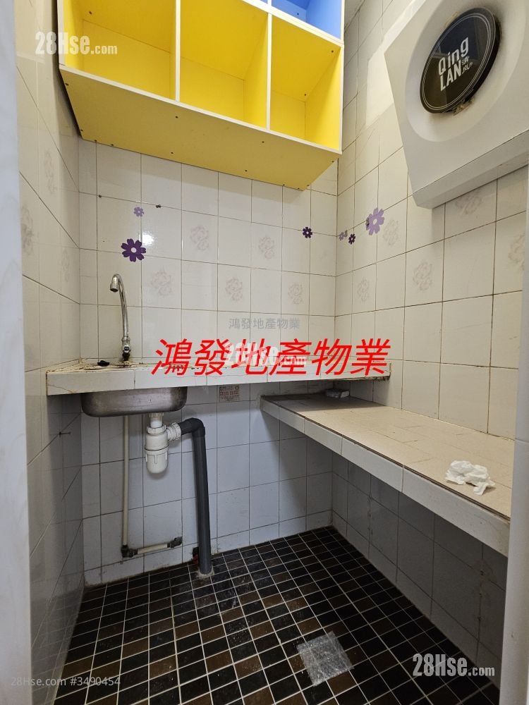 单幢楼房 售盘 1 房 720 平方尺