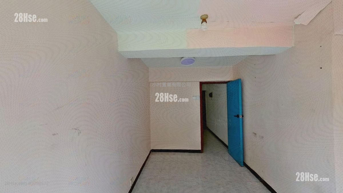 睡房 2: 东头围新村 售盘 2 房 , 1 浴室 431 平方尺