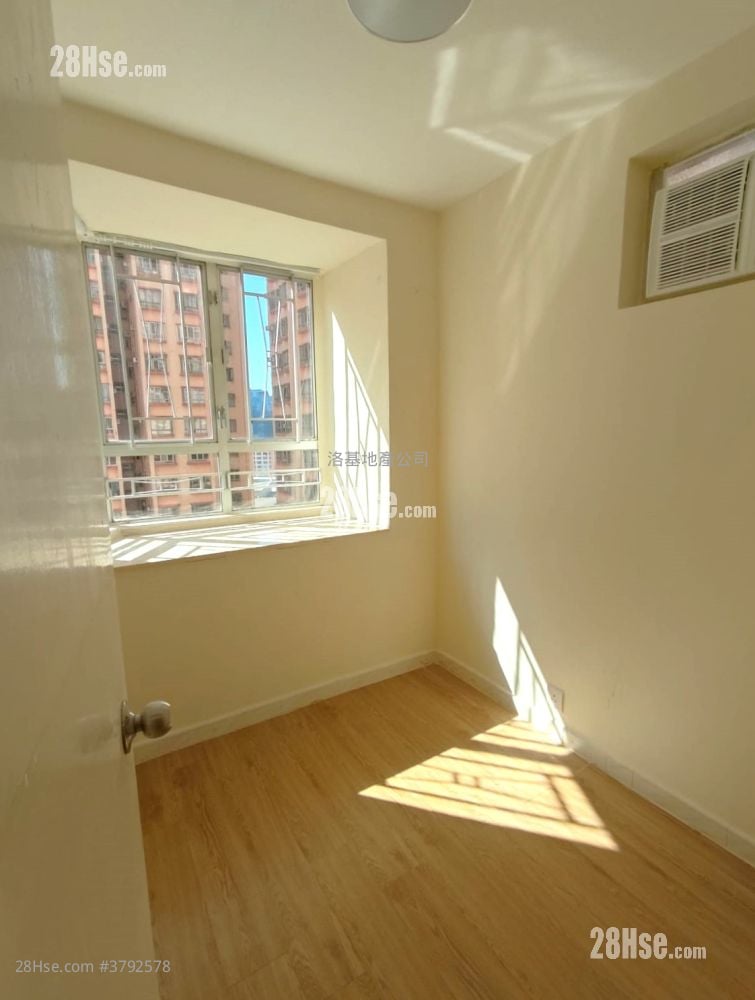 Amoy Gardens Rental 2 Bedrooms , 1 Bathroom 356 ft²